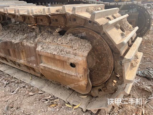 左導(dǎo)向輪（行走機(jī)構(gòu)）