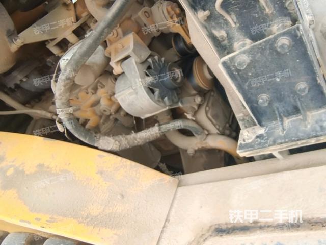 風(fēng)扇及皮帶（壓路機(jī)發(fā)動(dòng)機(jī)艙）