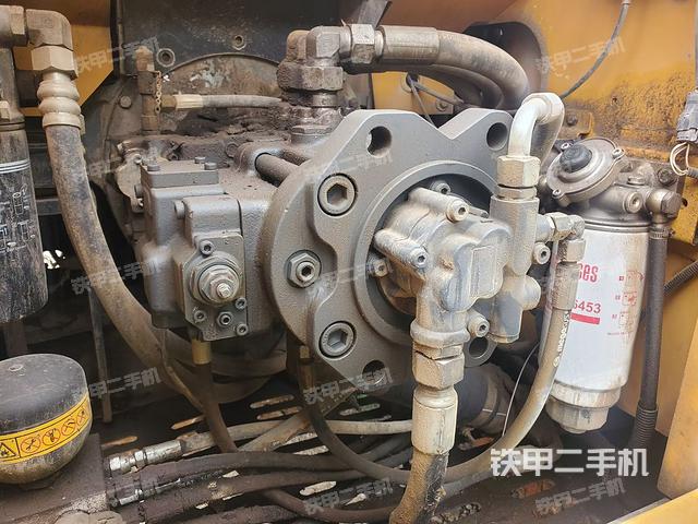 液壓泵斜45?左（大件艙室）