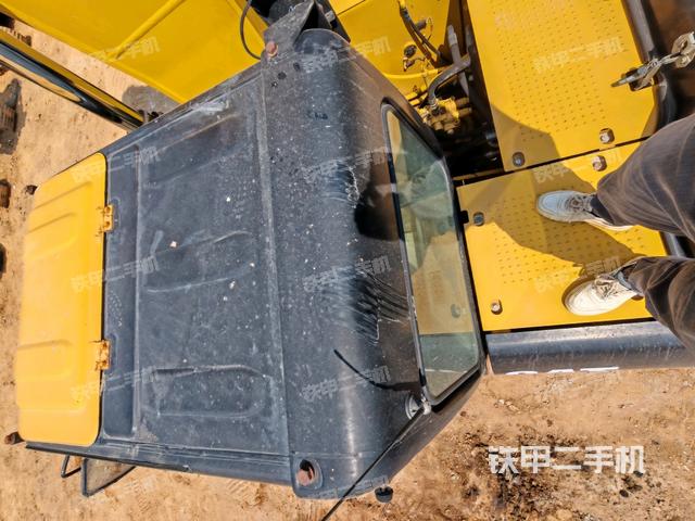 水箱+風(fēng)扇特寫(xiě)(上車(chē)部件) 水箱+風(fēng)扇特寫(xiě)(上車(chē)部件)