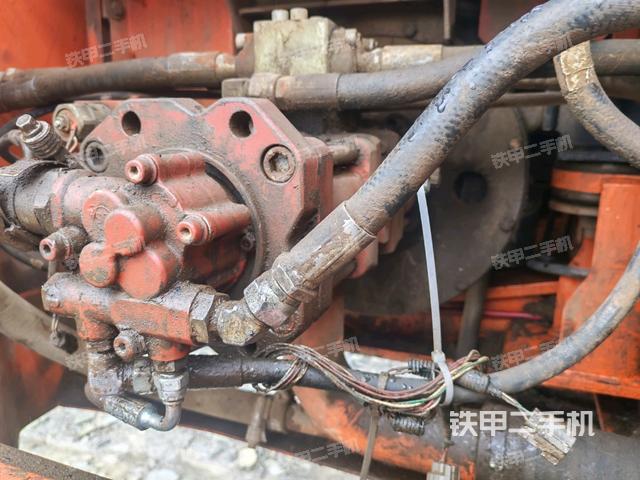 液壓泵斜45?左(大件艙室) 液壓泵斜45?左(大件艙室)