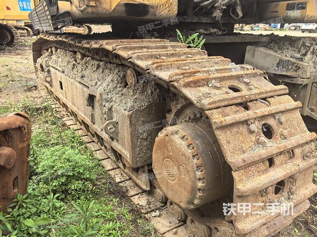 单侧履带整体（整机外观）