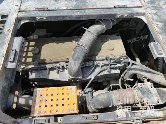 發(fā)動(dòng)機(jī)室(上車部件) 發(fā)動(dòng)機(jī)室(上車部件)