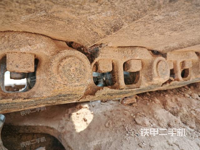 右驅(qū)動(dòng)輪（行走機(jī)構(gòu)）