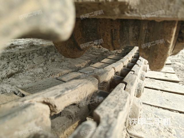 右側(cè)行走馬達(dá)蓋板（行走機(jī)構(gòu)）