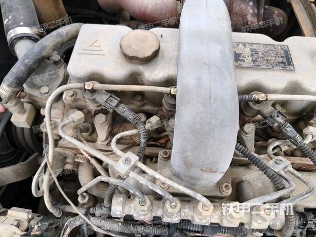 發(fā)動(dòng)機(jī)室（上車部件）