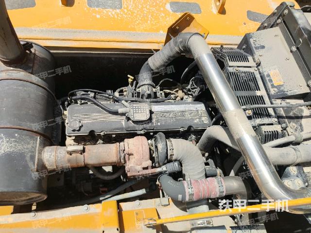 发动机室(上车部件) 发动机室(上车部件)