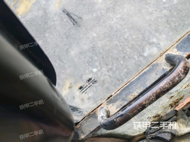 后窗玻璃角標(biāo)(駕駛室部分) 后窗玻璃角標(biāo)(駕駛室部分)