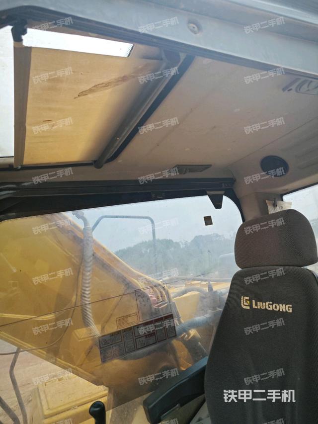 頂棚整體（駕駛室部分）