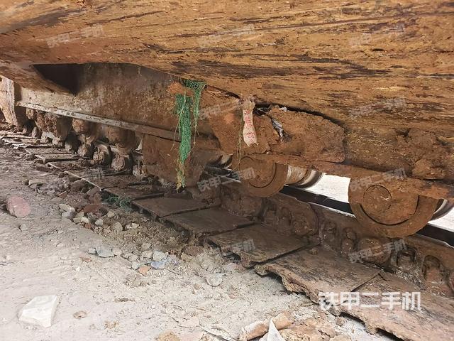 左托鏈輪和鏈筋（行走機(jī)構(gòu)）