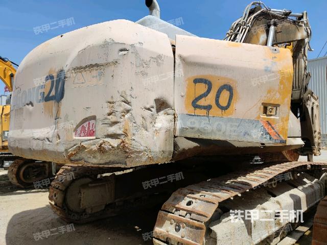 右后45(整機(jī)外觀) 右后45(整機(jī)外觀)
