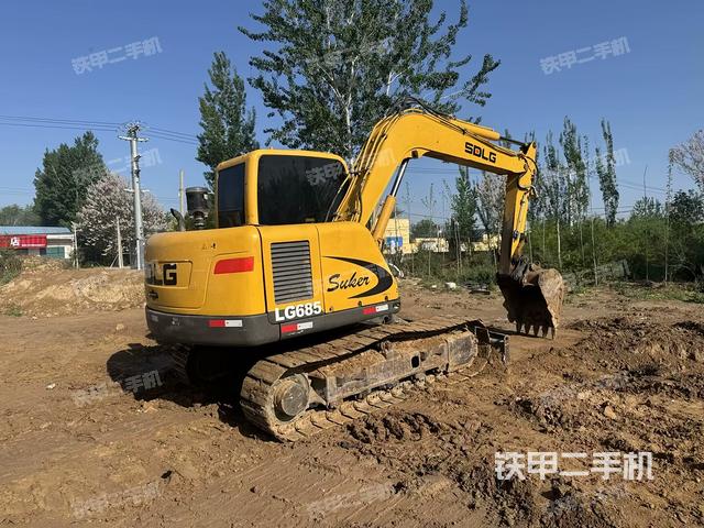 整機右后45°(整機外觀) 整機右后45°(整機外觀)