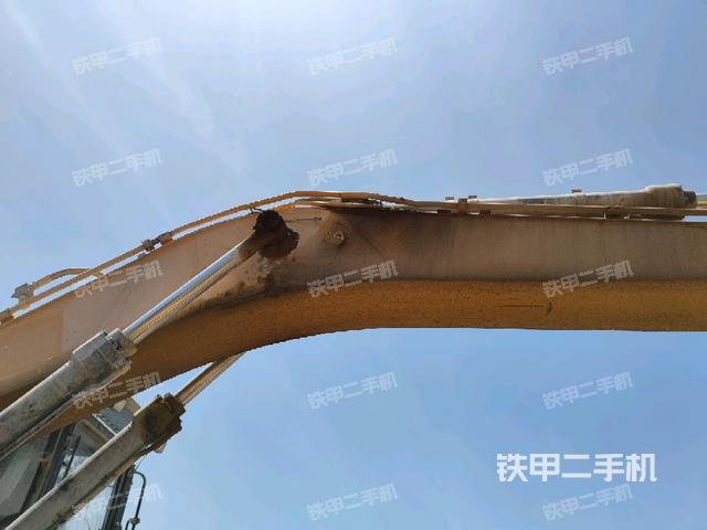 大臂整體?右側(cè)(工作和回轉(zhuǎn)裝置) 大臂整體?右側(cè)(工作和回轉(zhuǎn)裝置)