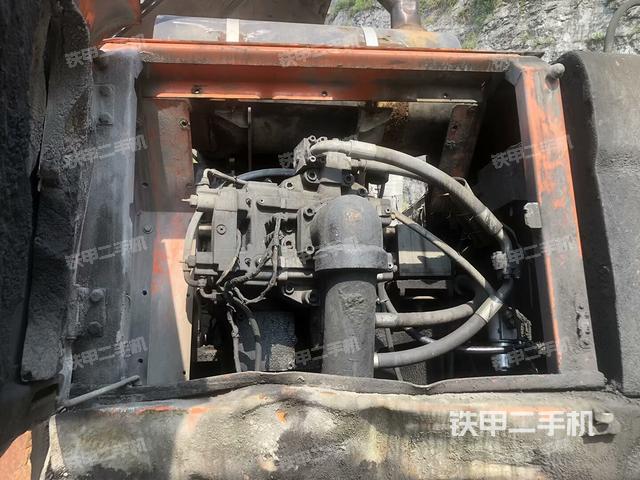 液壓泵室(大件艙室) 液壓泵室(大件艙室)