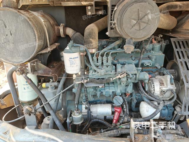 發(fā)動(dòng)機(jī)整體俯視（整機(jī)外觀）