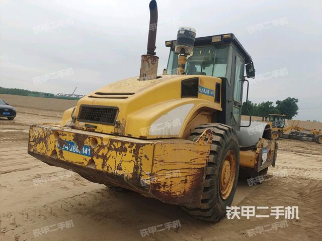 右后45°（壓路機(jī)整機(jī)外觀）