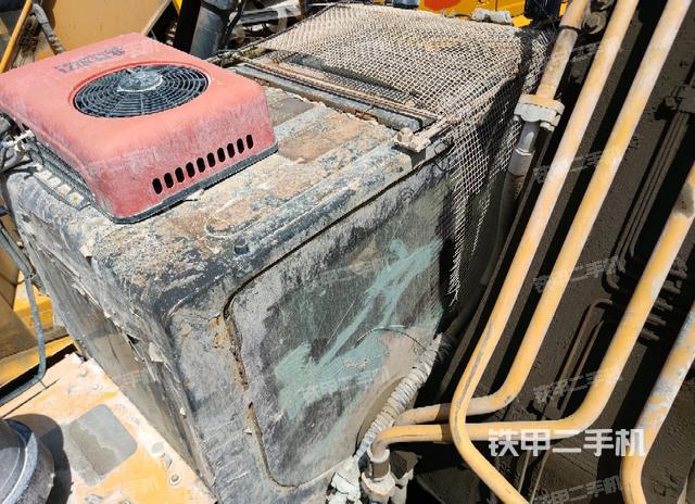 駕駛室頂部俯視(上車部件) 駕駛室頂部俯視(上車部件)
