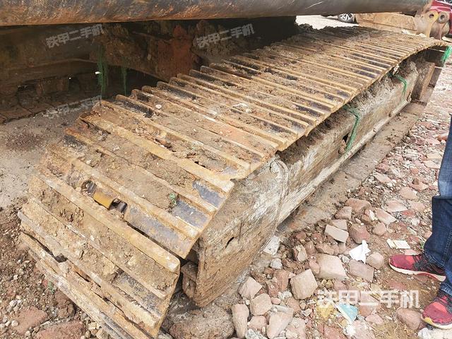 右側(cè)履帶整體（行走機(jī)構(gòu)）