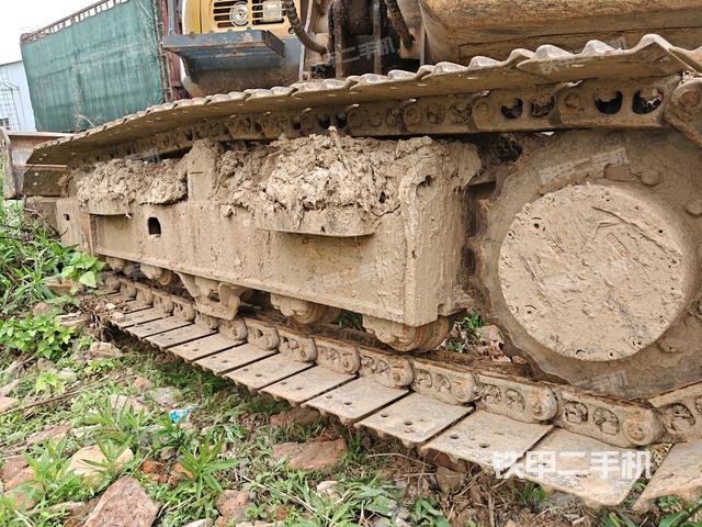 右驱动轮（行走机构）