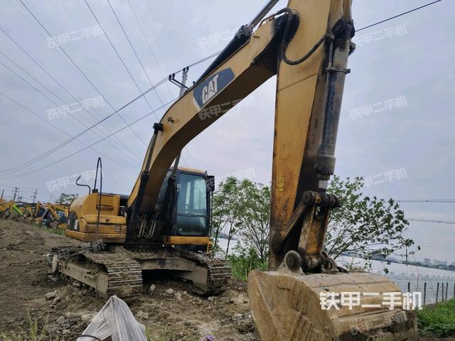 右前45(整機外觀) 右前45(整機外觀)