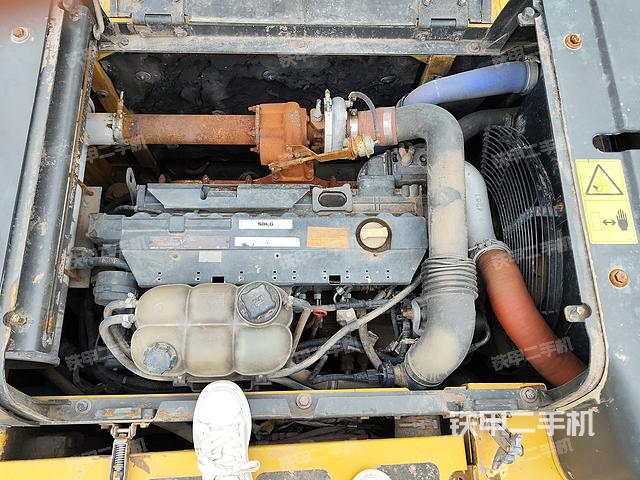 发动机整体俯视（整机外观）