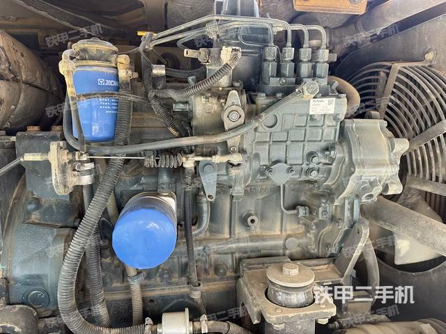 發(fā)動機整體俯視(整機外觀) 發(fā)動機整體俯視(整機外觀)