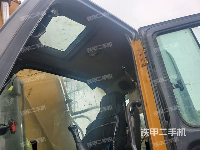 頂棚整體（駕駛室部分）