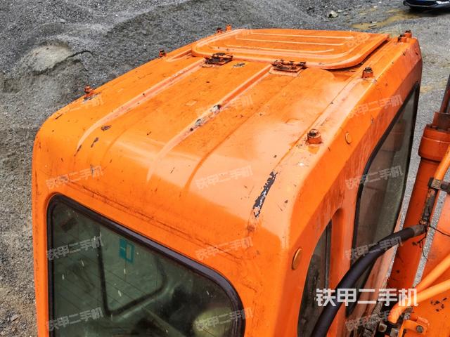 駕駛室頂部俯視(上車部件) 駕駛室頂部俯視(上車部件)