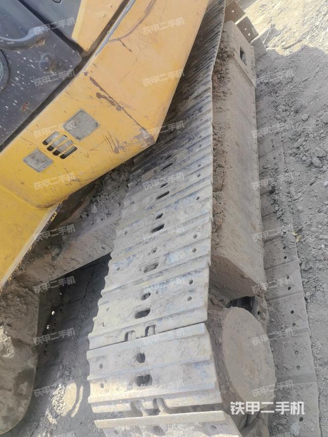 左側(cè)履帶整體?（行走機構(gòu)）