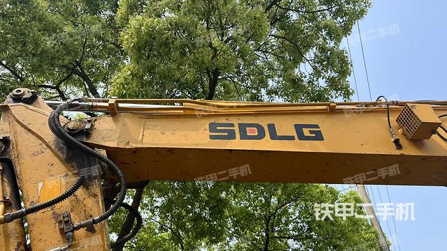 大臂整體?右側(cè)（工作和回轉(zhuǎn)裝置）