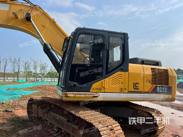 柳工CLG920E挖掘機(jī)