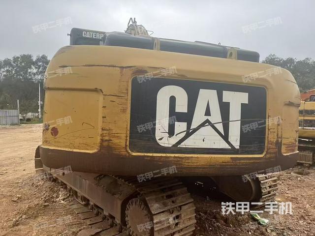 駕駛室整體(整機(jī)外觀) 駕駛室整體(整機(jī)外觀)