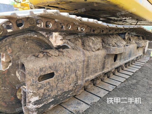 右侧履带整体（行走机构）