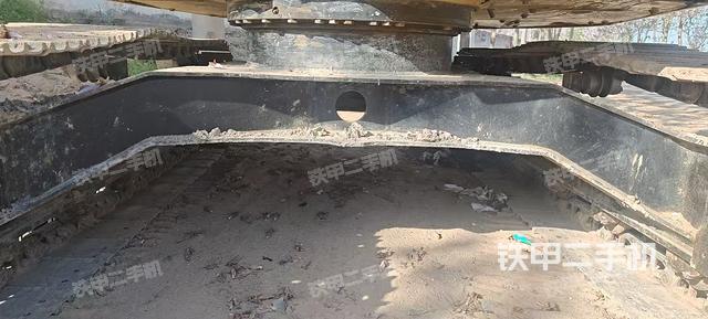 駕駛室整體（整機(jī)外觀）