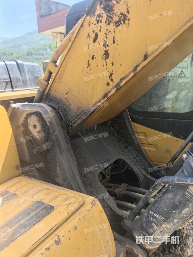 大臂根部?斜視（工作和回轉(zhuǎn)裝置）