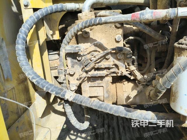 液压泵斜45 左（大件舱室）