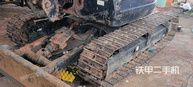 单侧履带整体（整机外观）