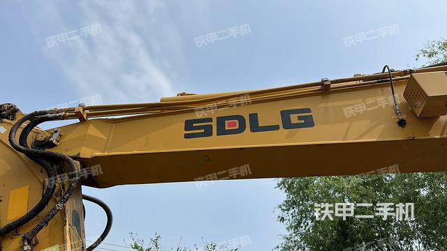 小臂整體右前（工作和回轉(zhuǎn)裝置）