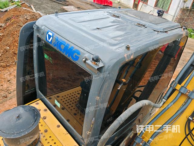 駕駛室頂部俯視(上車部件) 駕駛室頂部俯視(上車部件)