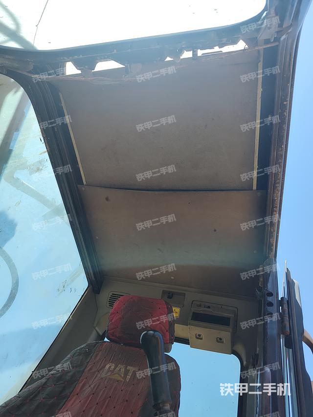 駕駛室頂部（整機(jī)外觀）