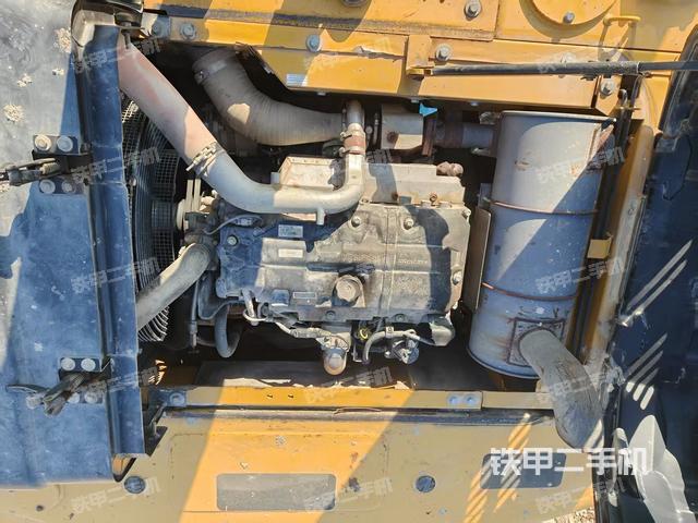 發(fā)動機整體俯視(整機外觀) 發(fā)動機整體俯視(整機外觀)