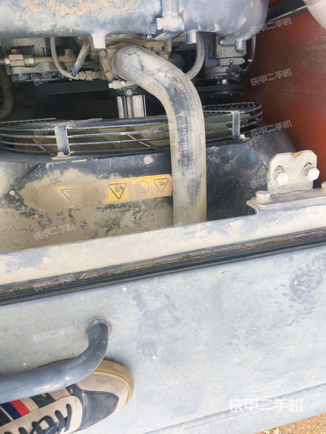 水箱+風(fēng)扇特寫(上車部件) 水箱+風(fēng)扇特寫(上車部件)