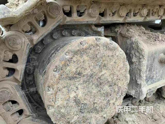 單側履帶整體(整機外觀) 單側履帶整體(整機外觀)