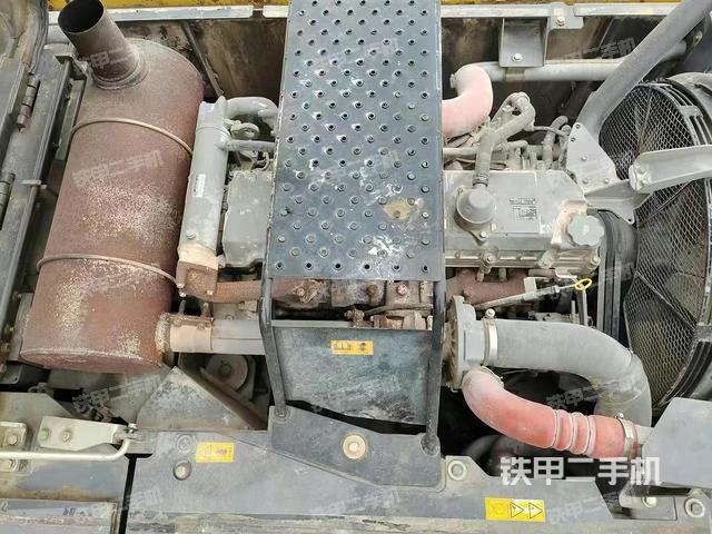 發(fā)動機整體俯視(整機外觀) 發(fā)動機整體俯視(整機外觀)