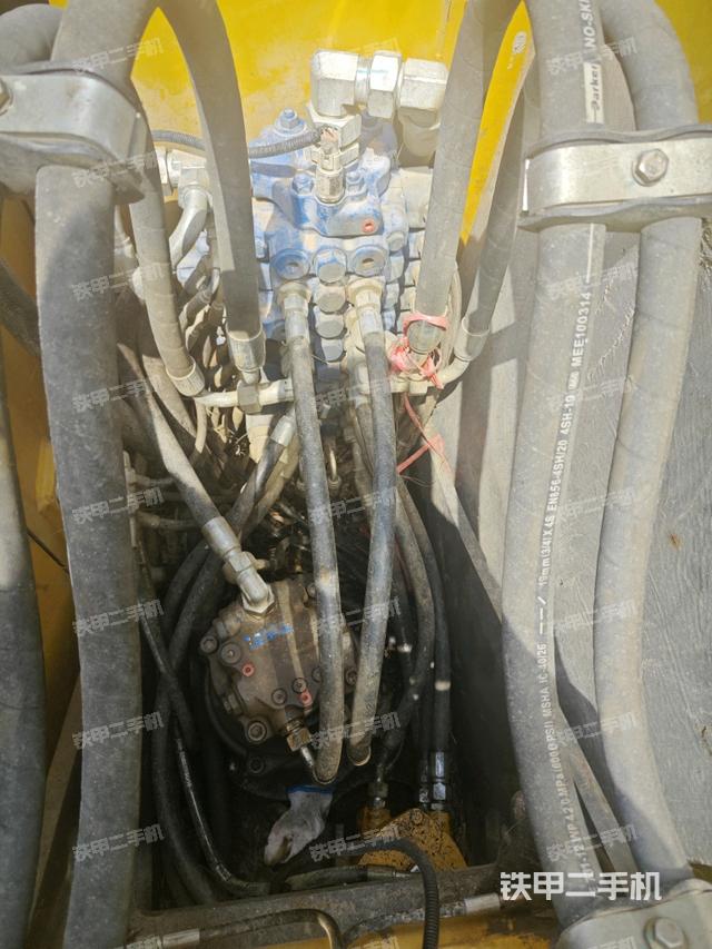 回轉(zhuǎn)馬達(dá)（上車(chē)部件）