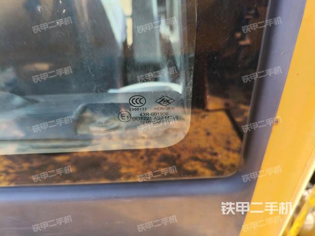 后窗玻璃角標(biāo)（駕駛室部分）