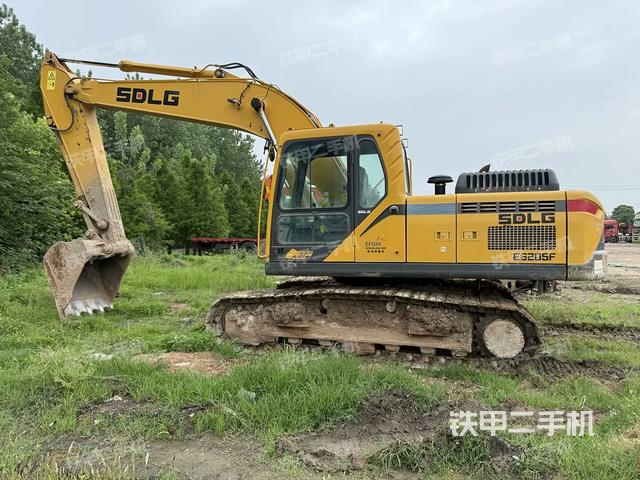 山东临工E6205F挖掘机的设备实拍-第3张实拍照片