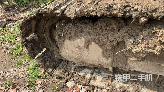 左導(dǎo)向輪（行走機(jī)構(gòu)）