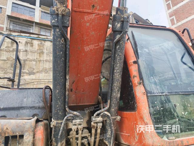 鏟斗45度(工作和回轉(zhuǎn)裝置) 鏟斗45度(工作和回轉(zhuǎn)裝置)