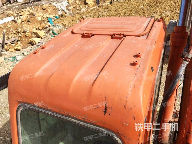 駕駛室頂部俯視(上車部件) 駕駛室頂部俯視(上車部件)